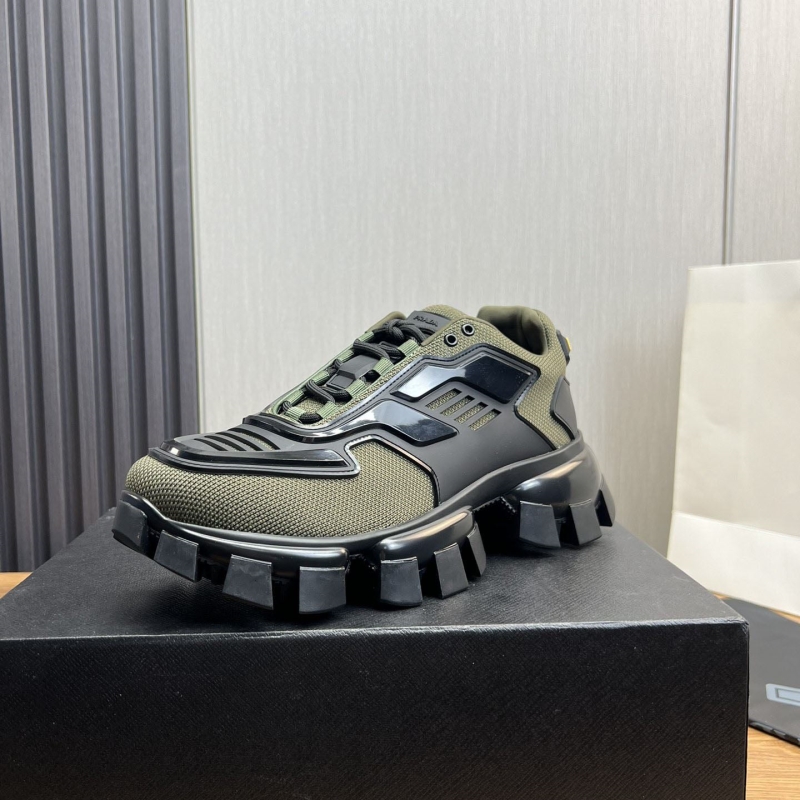 Pra*a casual shoes